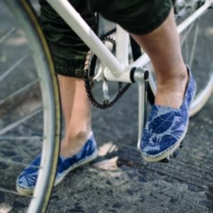 HOLD Bridge & Burn Pacific Latitude Espadrille 37